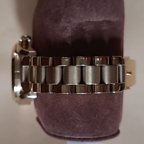 Michael Kors chronograph gold watch - Picture 3 of 7